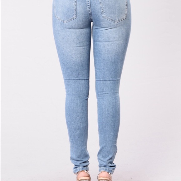 Fashion Nova Jeans - Picture 3 of 6